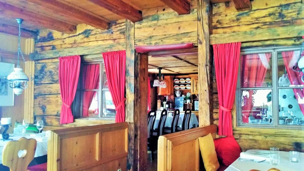 Gasthof Auerhahn Lech am Arlberg Exterior photo