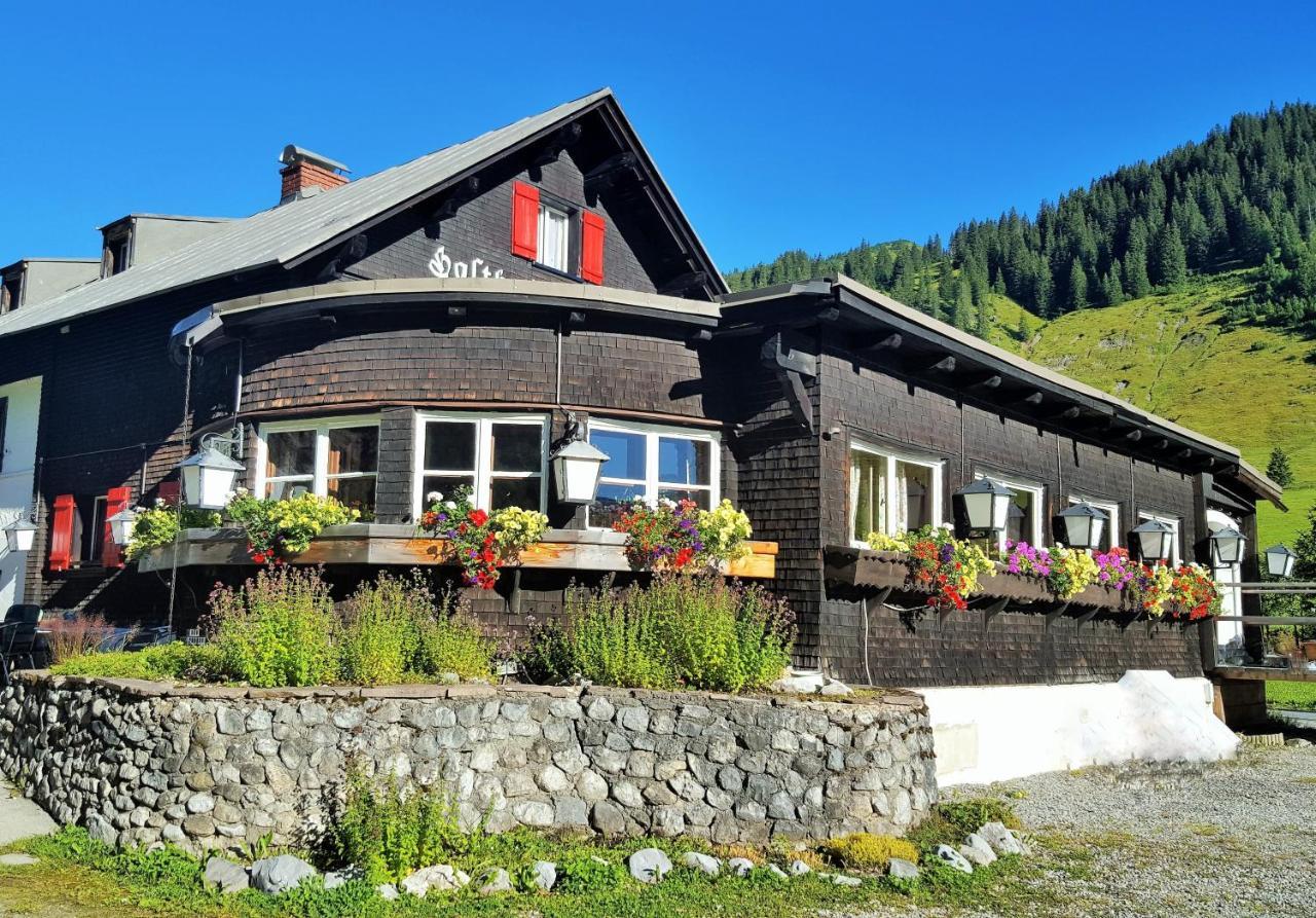 Gasthof Auerhahn Lech am Arlberg Exterior photo